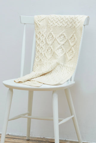 AWM Patchwork cot throw colour - Cream
