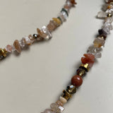 Gist Gemstone chip, Maifanite & Sandstone necklace - Natural tones