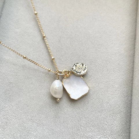 Decadorn Triple Pendant Necklace - Mother of Pearl Gem Slice